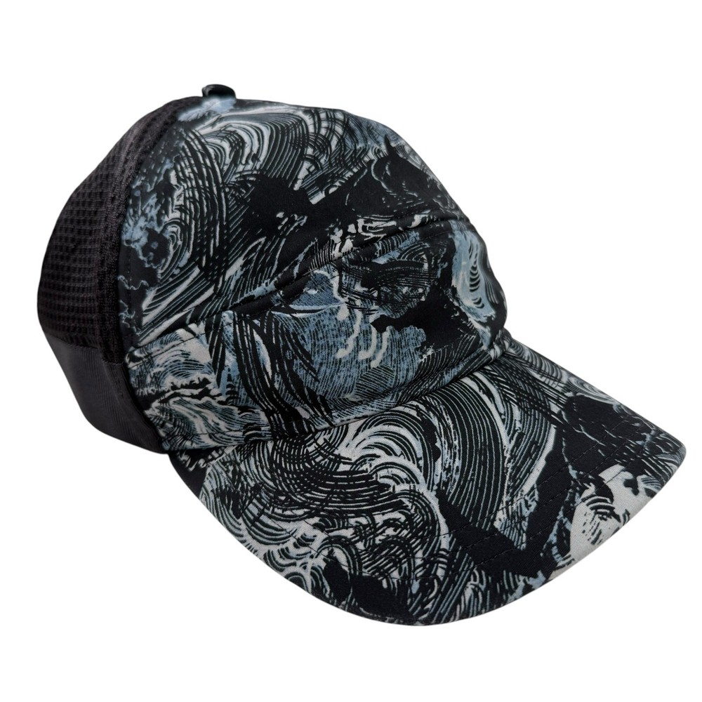 Lululemon Dash & Splash Cap II Womens Adjustable Snapback Mesh Hat