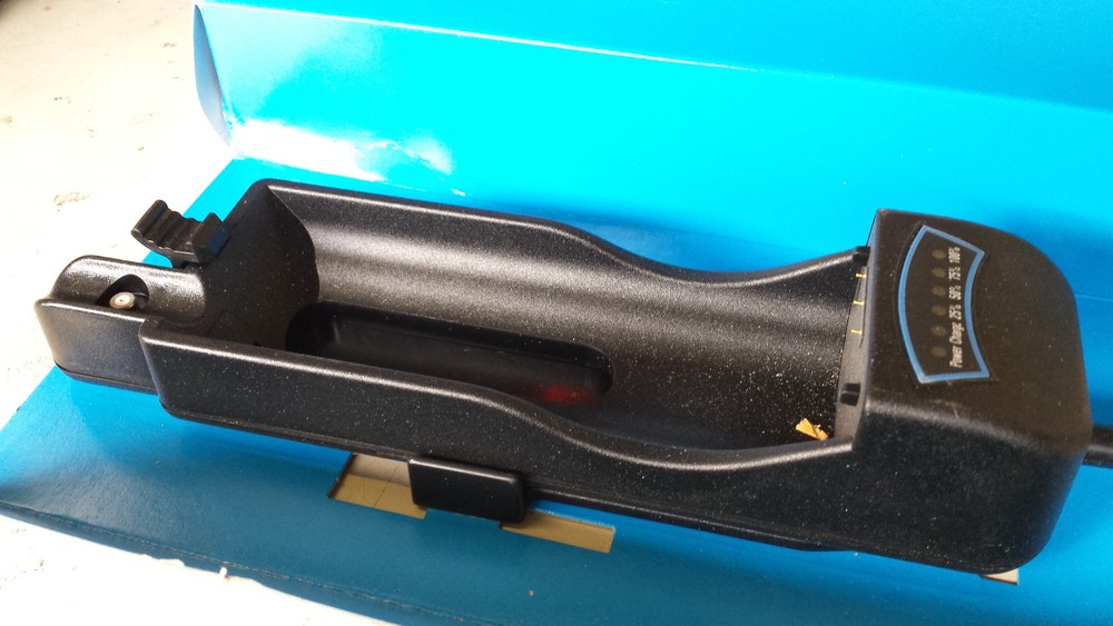 Car charging holder for Ericsson 318 with Ant. socket 24799