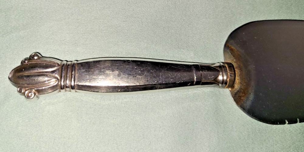 Vintage Web Silver Co sterling silver handle cake / pie server, stainless blade