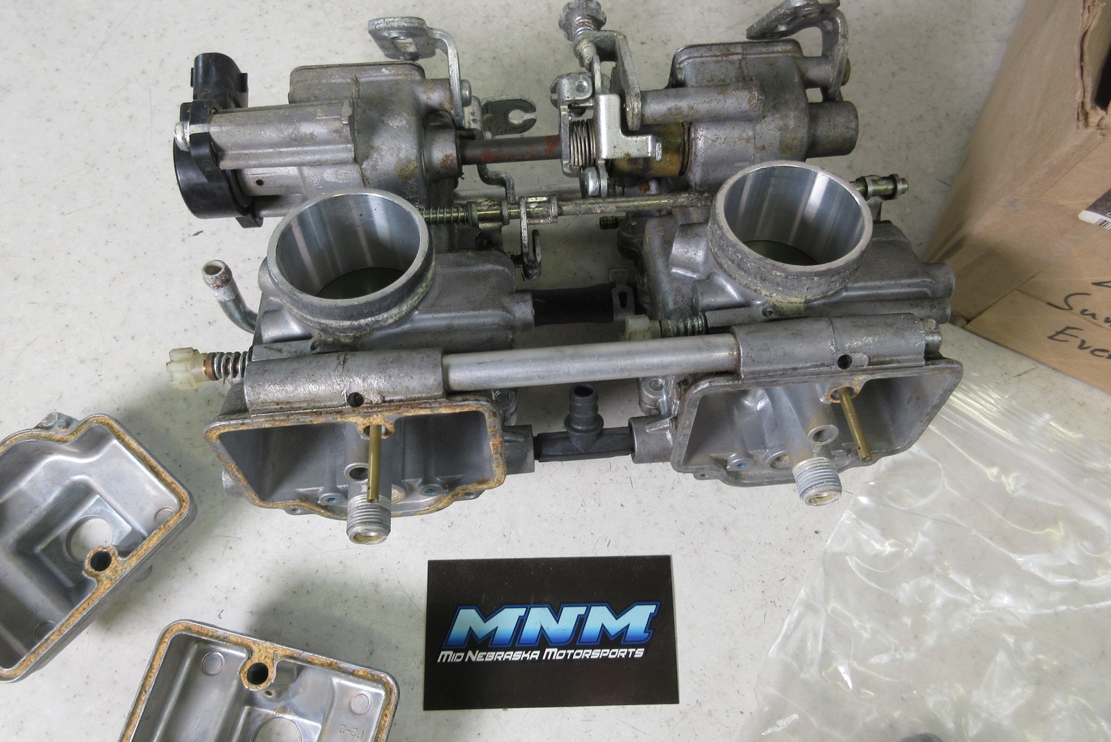 Ski-doo summit 800r x xrs GENUINE GM40-B361 Intake Carb Carburetor 403138797 Set