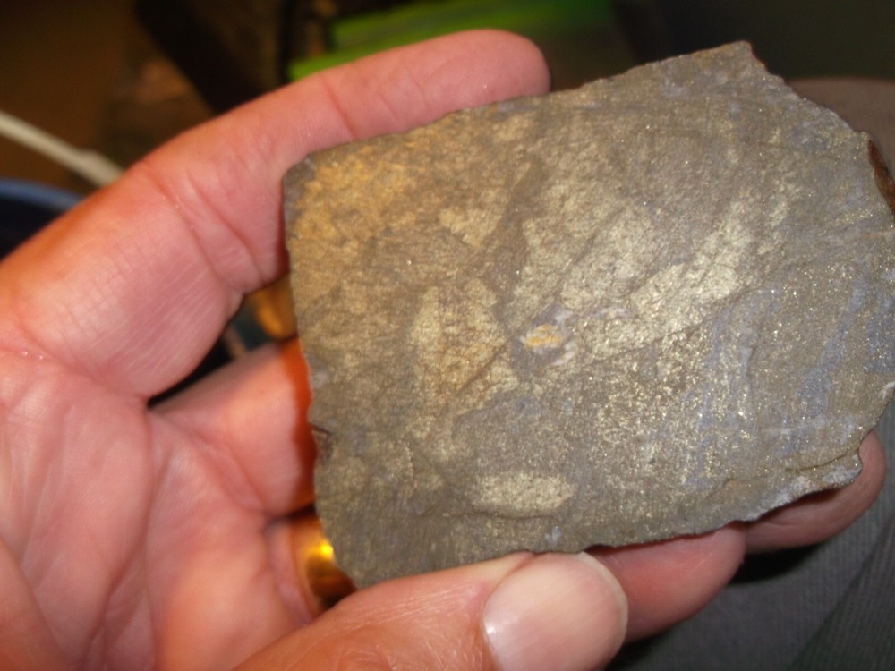 Gold, silver, copper, 228 grams samples ,ore high grade .