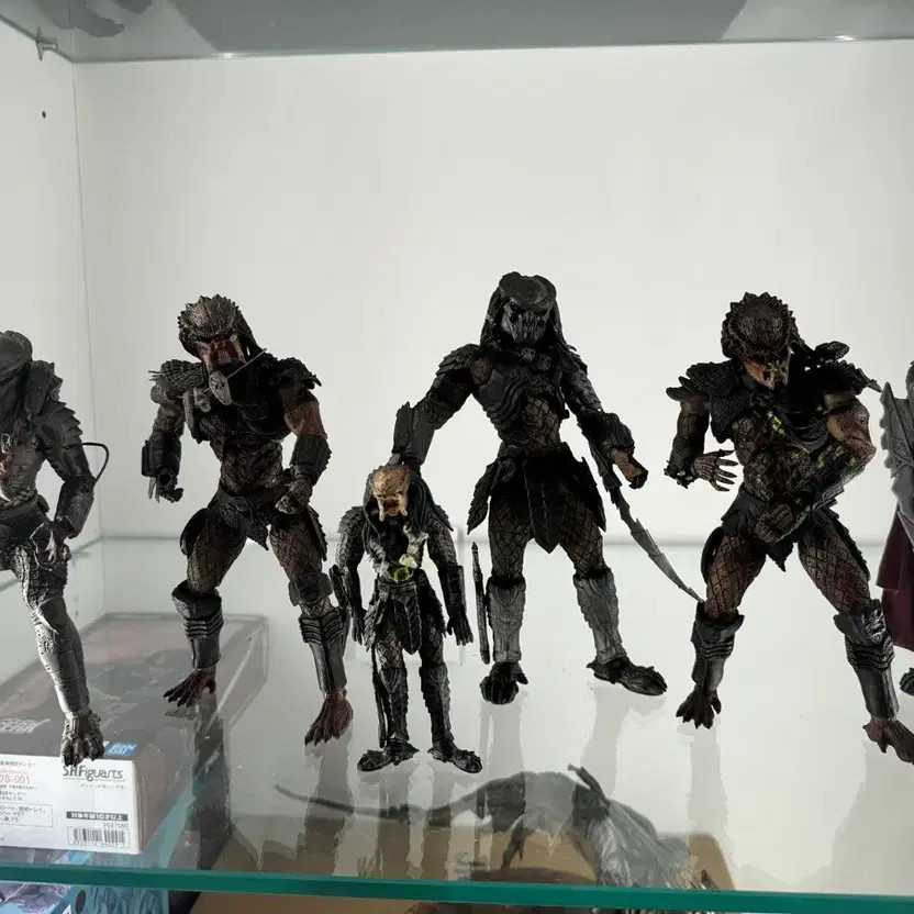 NECA & McFarlane Predator Figures Set Heavily Used