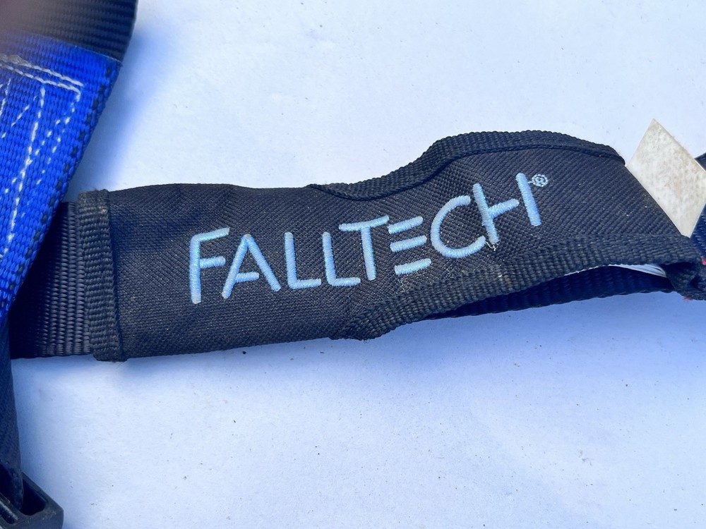 FallTech Harness 7007TB Universal Size 130-310 Lbs Preowned
