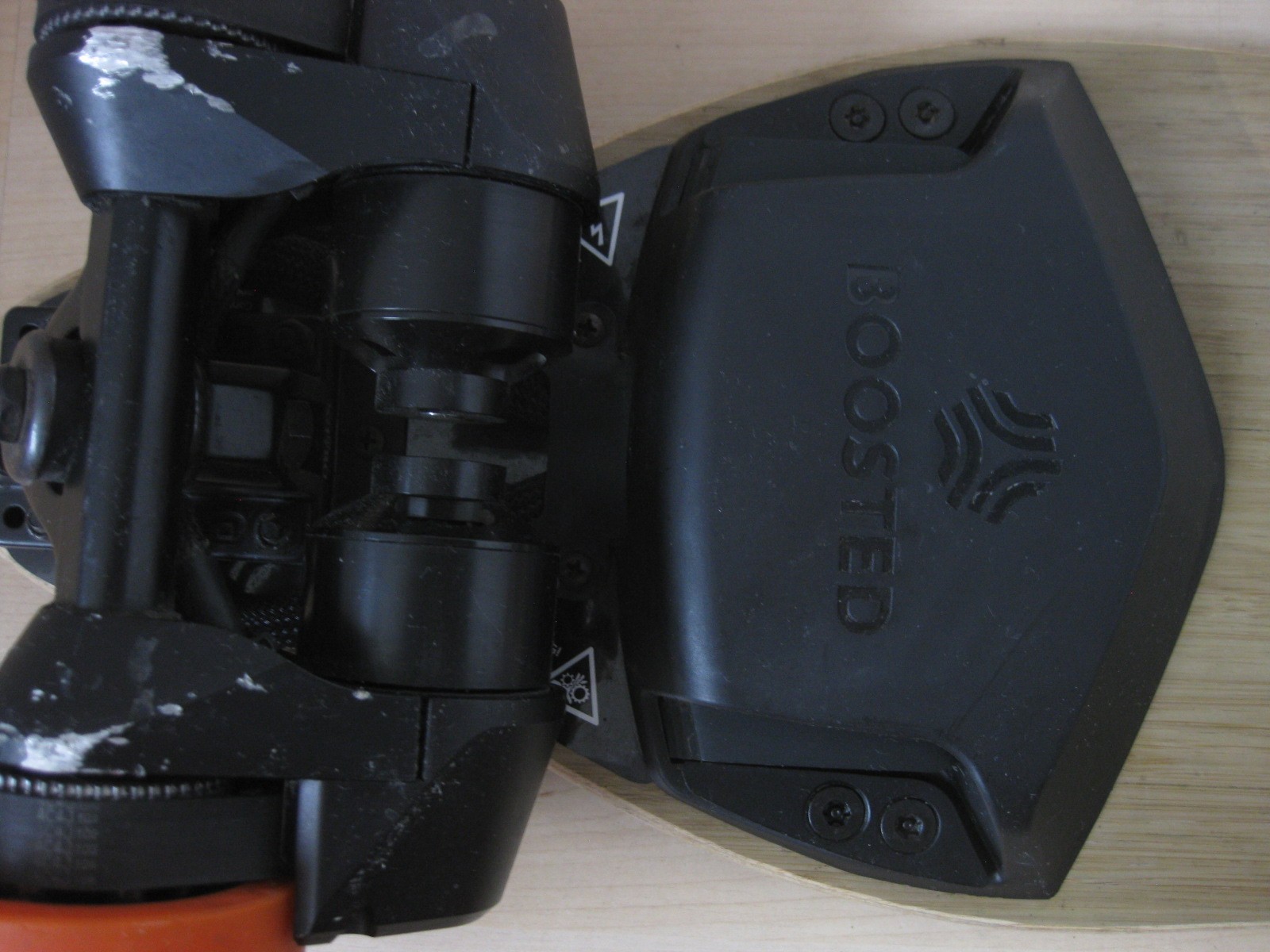 Boosted Board V1 Electric Skateboard with Remote & Charger –FOR PART ONLY