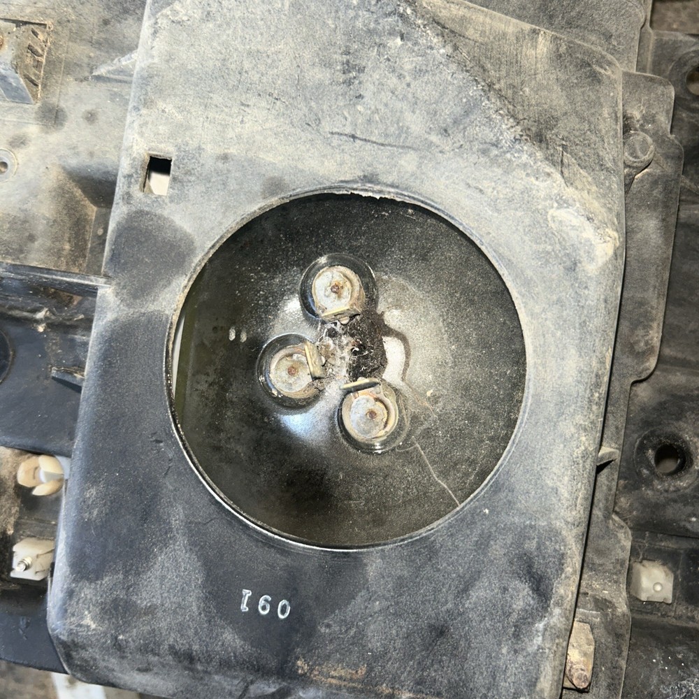 2000 GMC W4500 Right Passenger Headlamp - Used Read