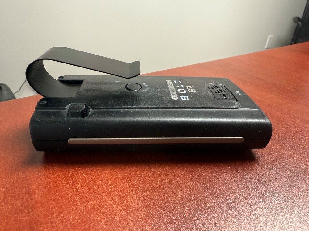 Solo S3 Cordless Radar Detector- (With Visor Mount)