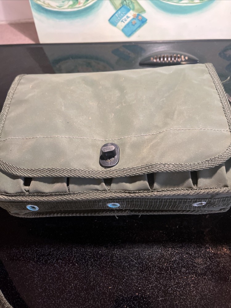 FISHING BELT LURE CASE