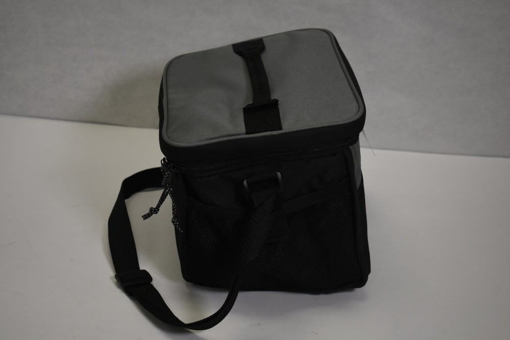 Igloo Yukon Cooler Bag Multiple Pockets Top Grab Strap & Shoulder Strap Branded