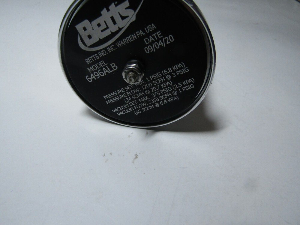 Man Lid Normal (PPV) Vent, Betts. Model 6496ALB