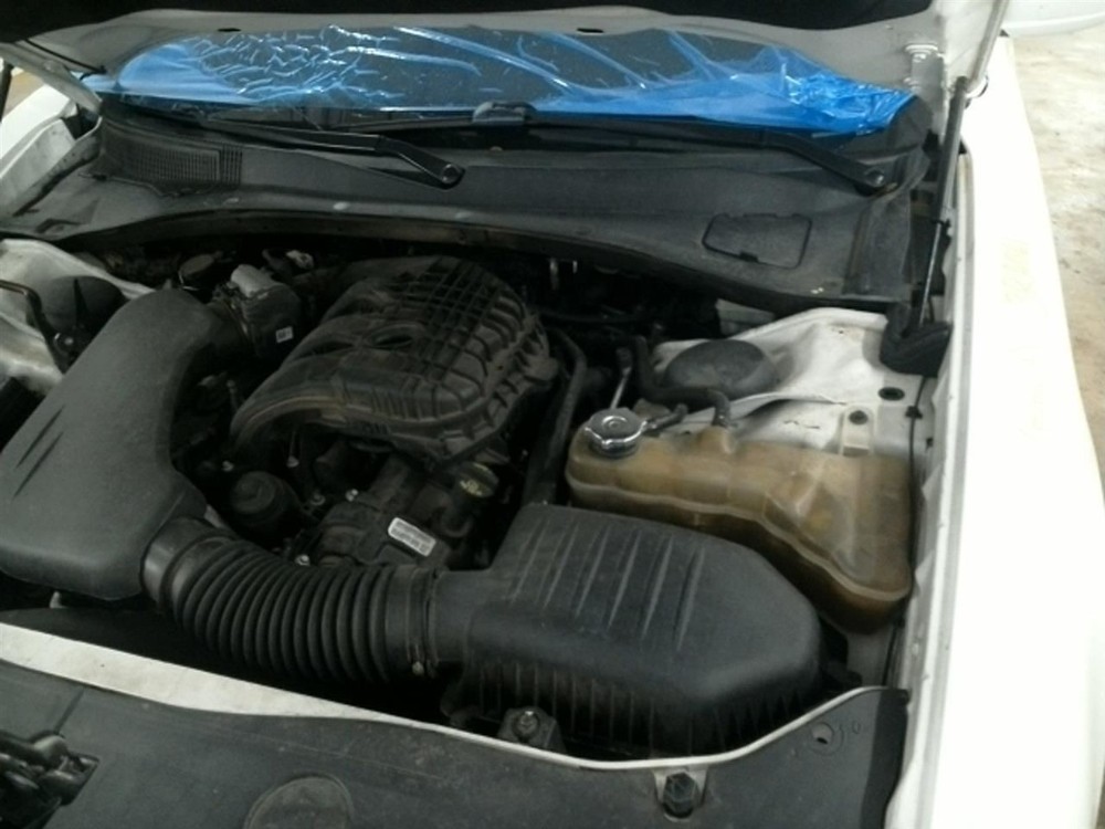 CHARGER 2013 High Mounted Stop Light 104797211