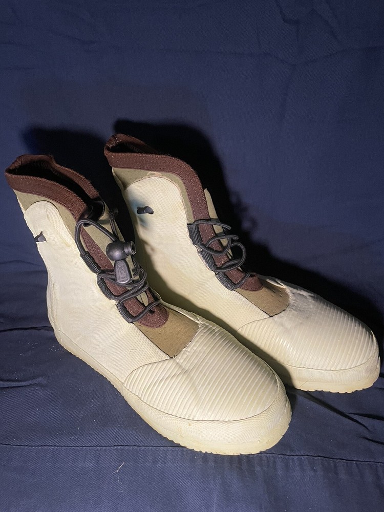 Chota NB 700 Flats Boots