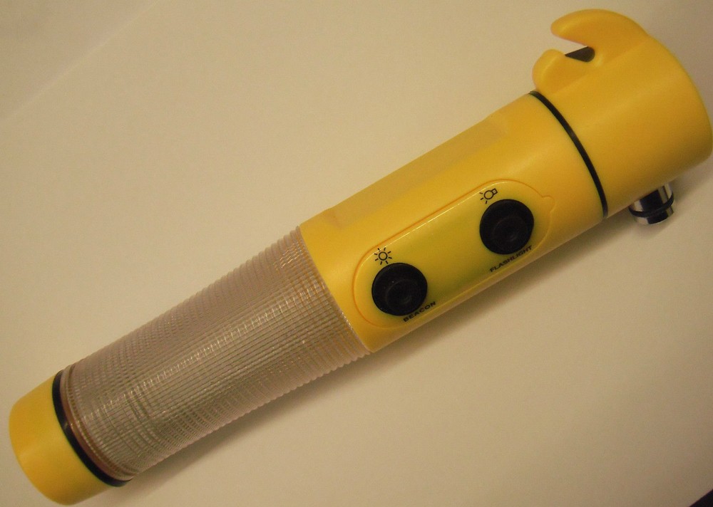 Breakdown light breakdown light warning light car LED emergency hammer belt meter emergency light