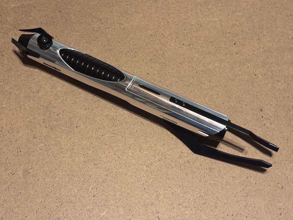 Korbanth Mantis lightsaber New in box