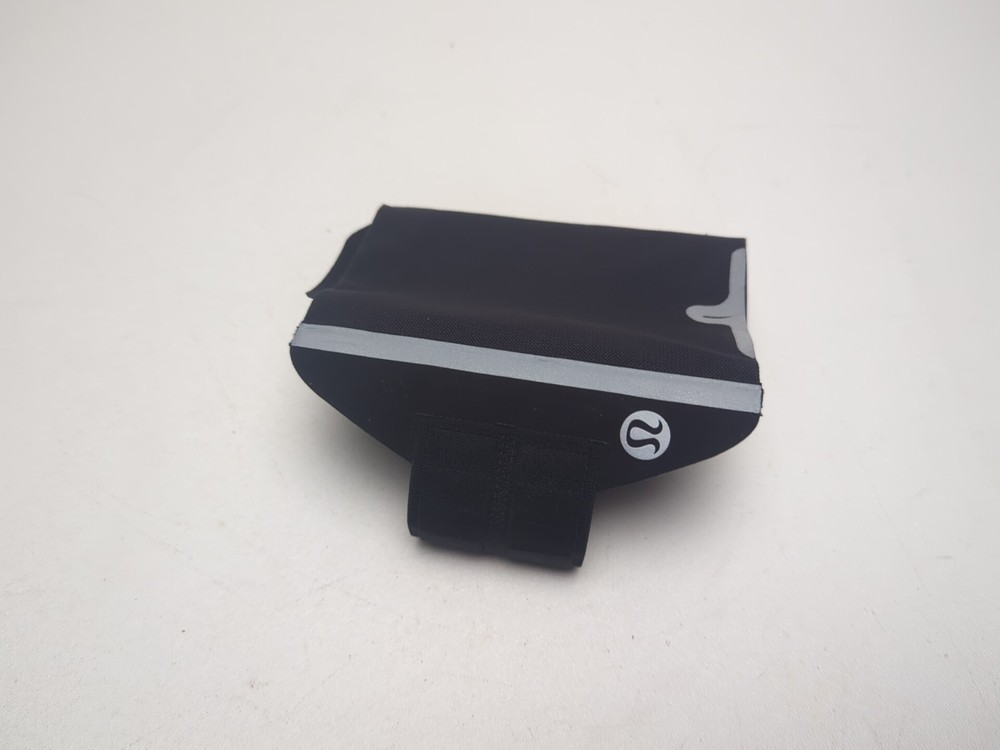 Lululemon Adjustable Run Armband for Smart Phone / Audio Small/Medium