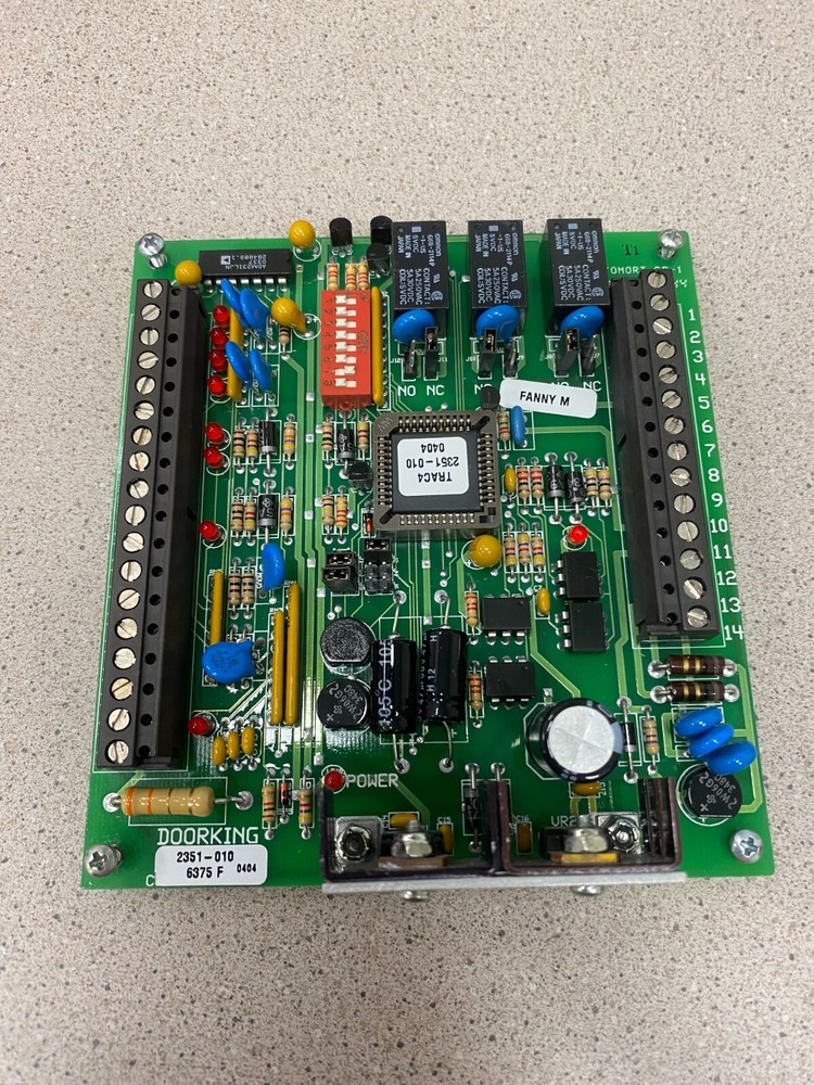 DKS 2351