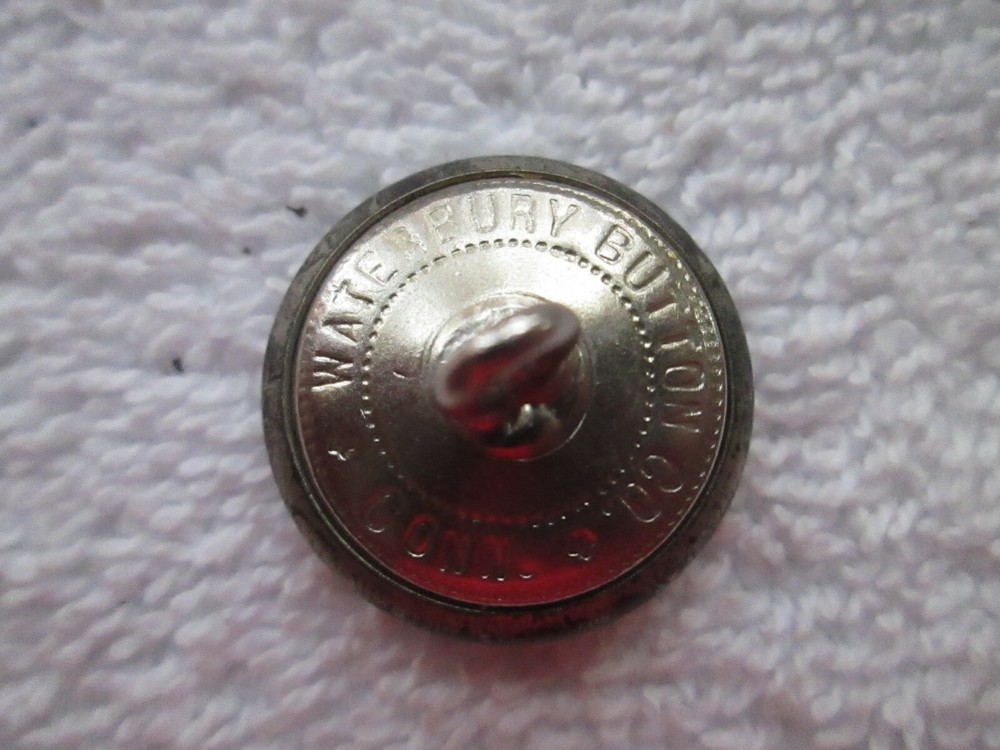 Waterbury Button Co- Conn- wings & shield- 8 total