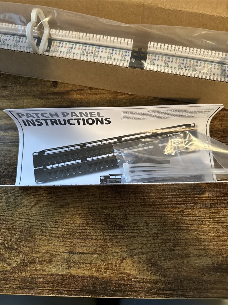 24 Port CAT5e Ethernet Network RackMount Patch Panel - Intellinet 513555