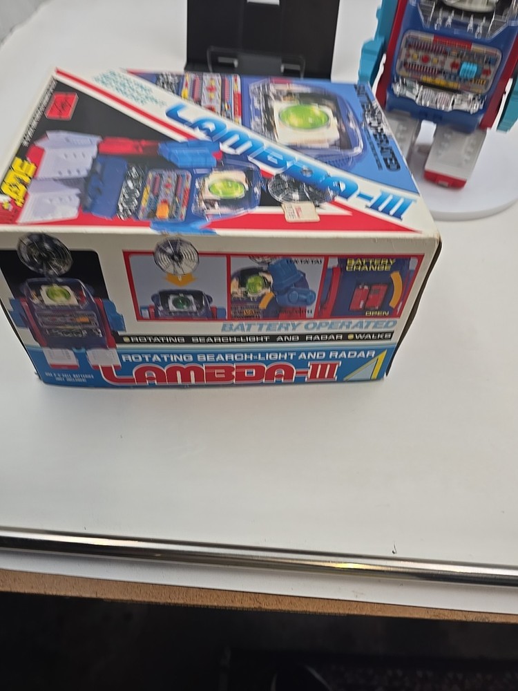 VINTAGE Robot Lambda 111 Rotating Searchlight And Rader Mint Condition