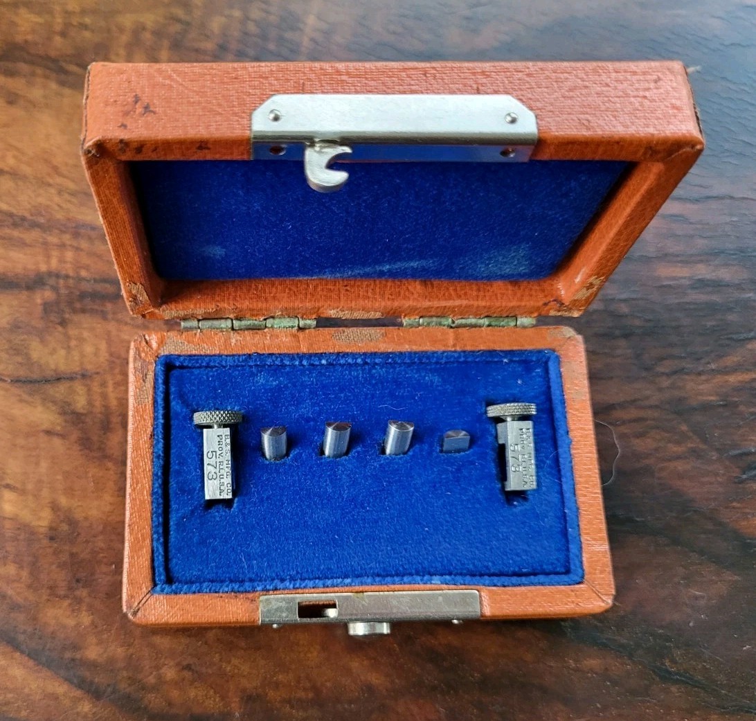 Brown & Sharpe No. 573 Center & Small Hole Attachment Set Machinist Tools USA
