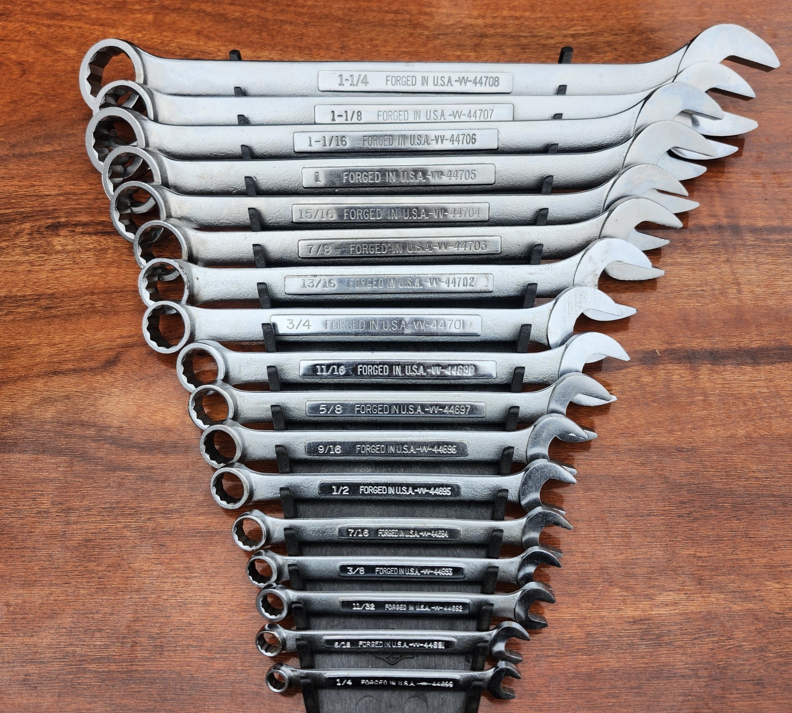 Craftsman SAE Combination Wrench Set USA 12 Pt 1/4" -1- 1/4" 17 Tools All VV Ser