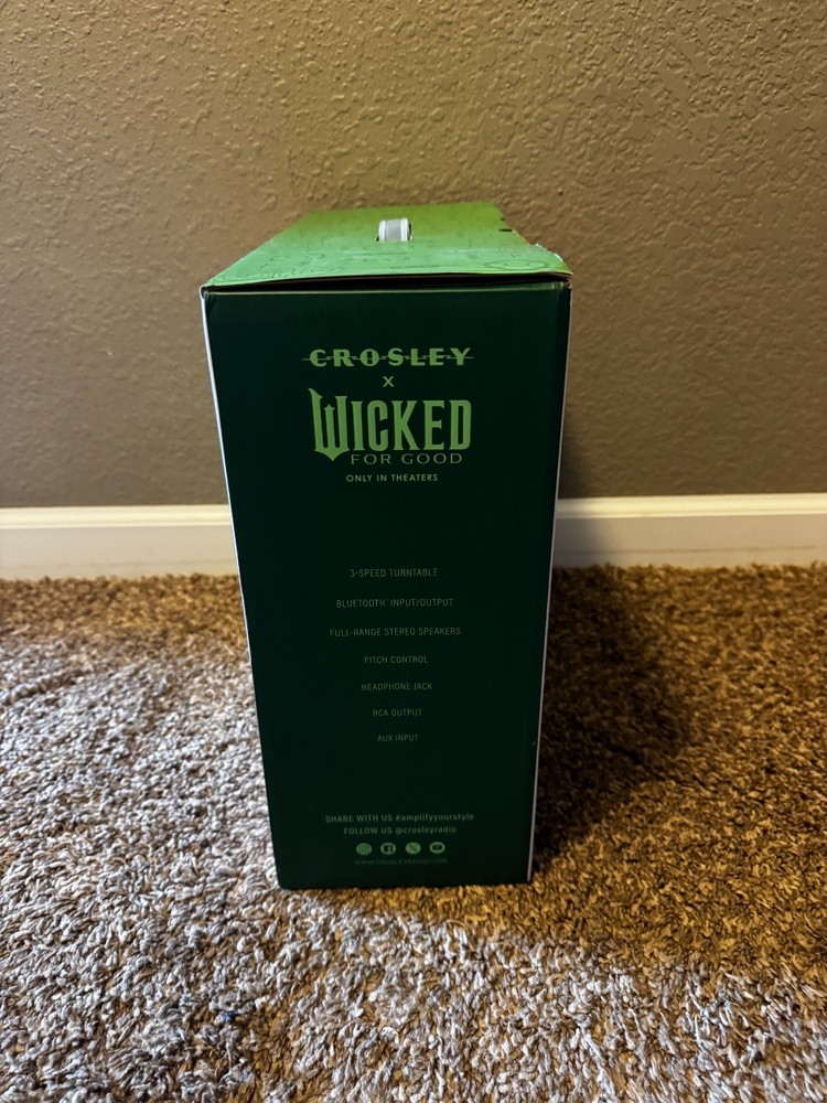 RSD Black Friday Wicked Crosley Cruiser Plus in Elphaba Green