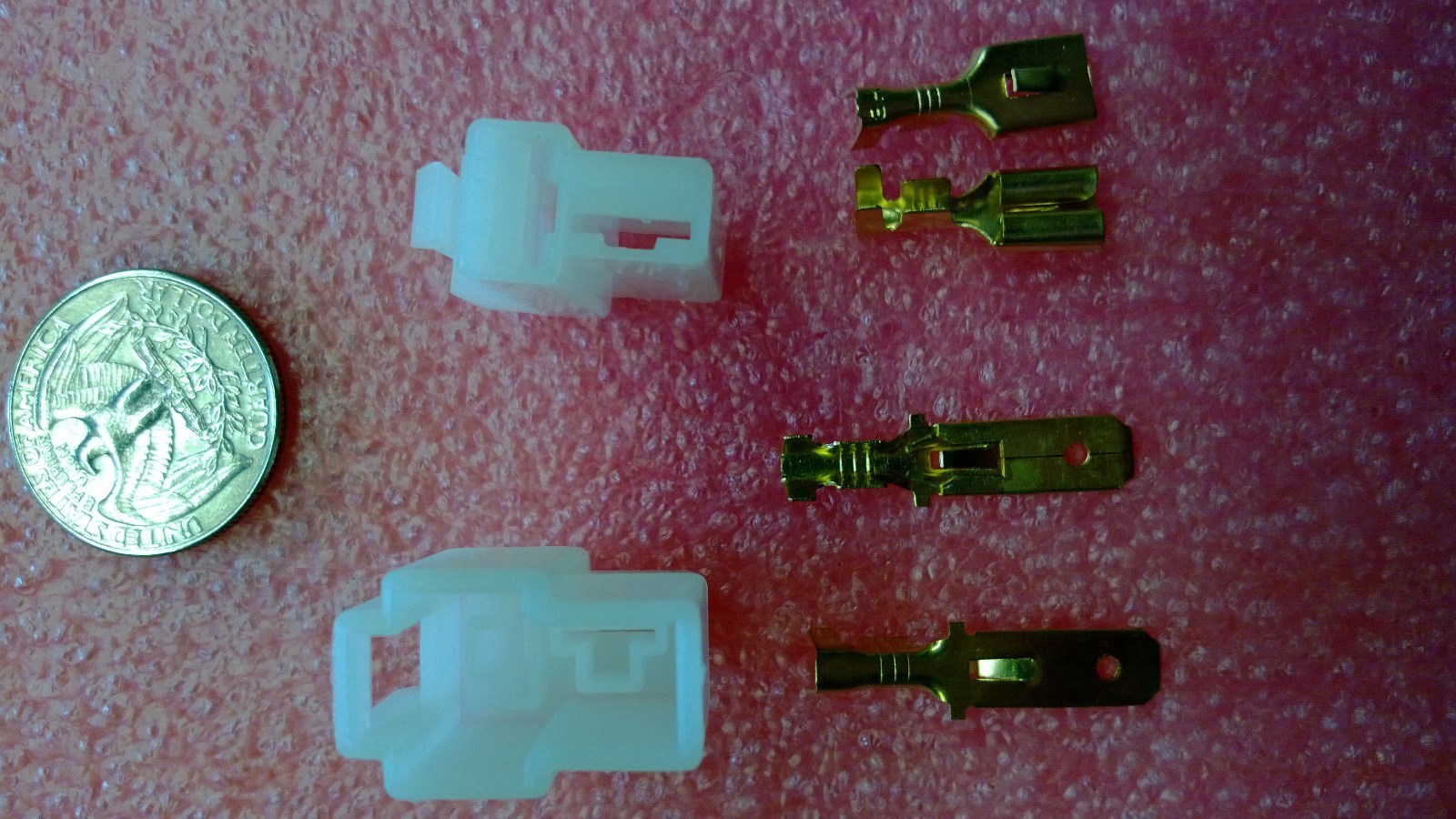 ICOM --- " T " TYPE REPLACEMENT CONNECTOR DC POWER PLUG ONLY 2 PIN INLINE