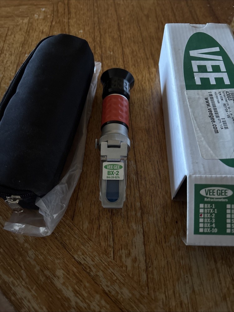 Vee Gee BX-2 Refractometer Cat No 43003 28-62% Brix with Instruction Sheets