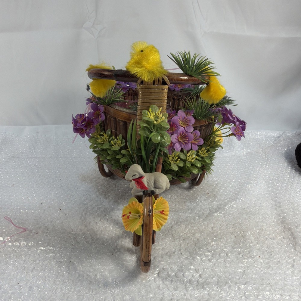 Wooden Decorative Bycle With Easter Bucket