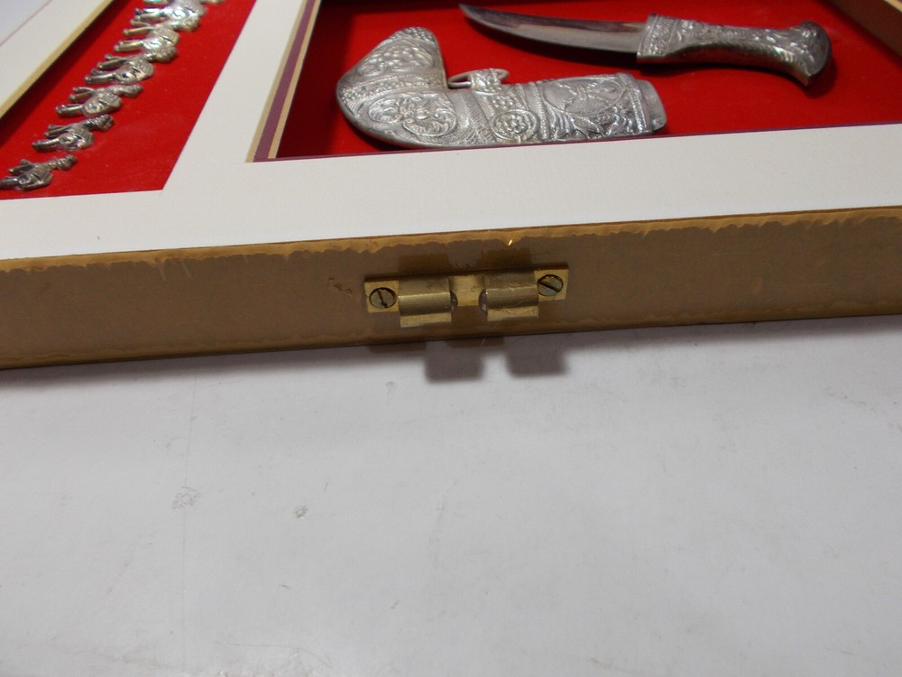 Oman Sultan Qaboos Framed Dagger Knife with 7 Camels