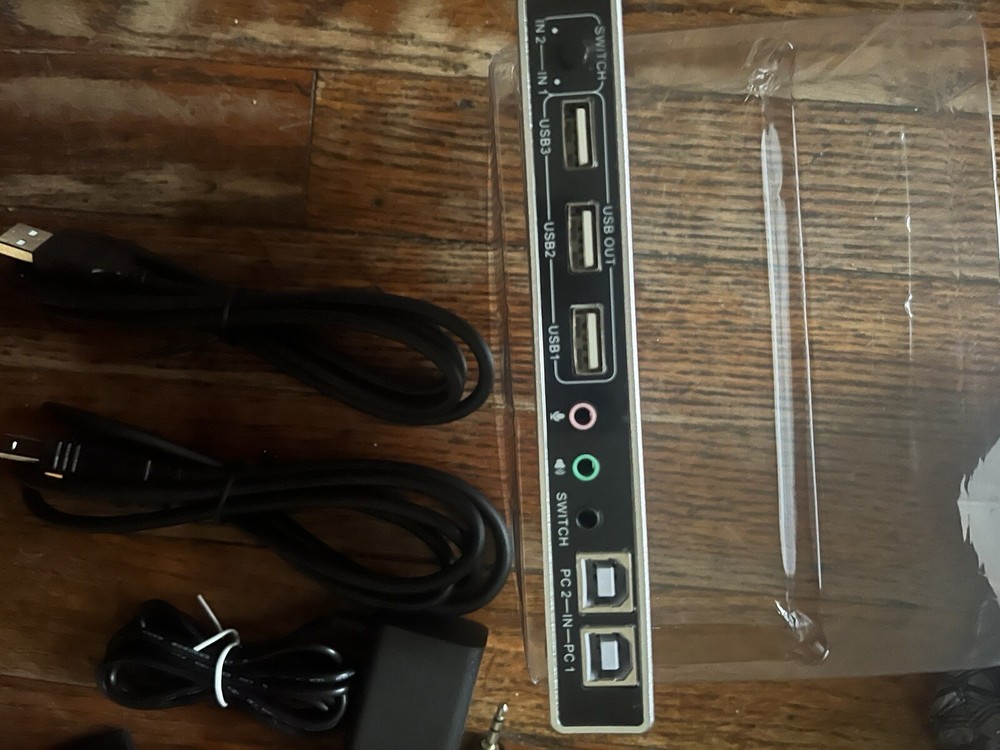 Audio Video Processor 4K HDMI USB KVM SWITCH 2x2 New Opened Box