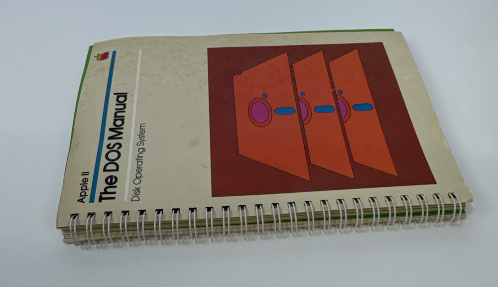 Apple II The DOS Manual Disk Operating System 1981 Printing 030-0115-B