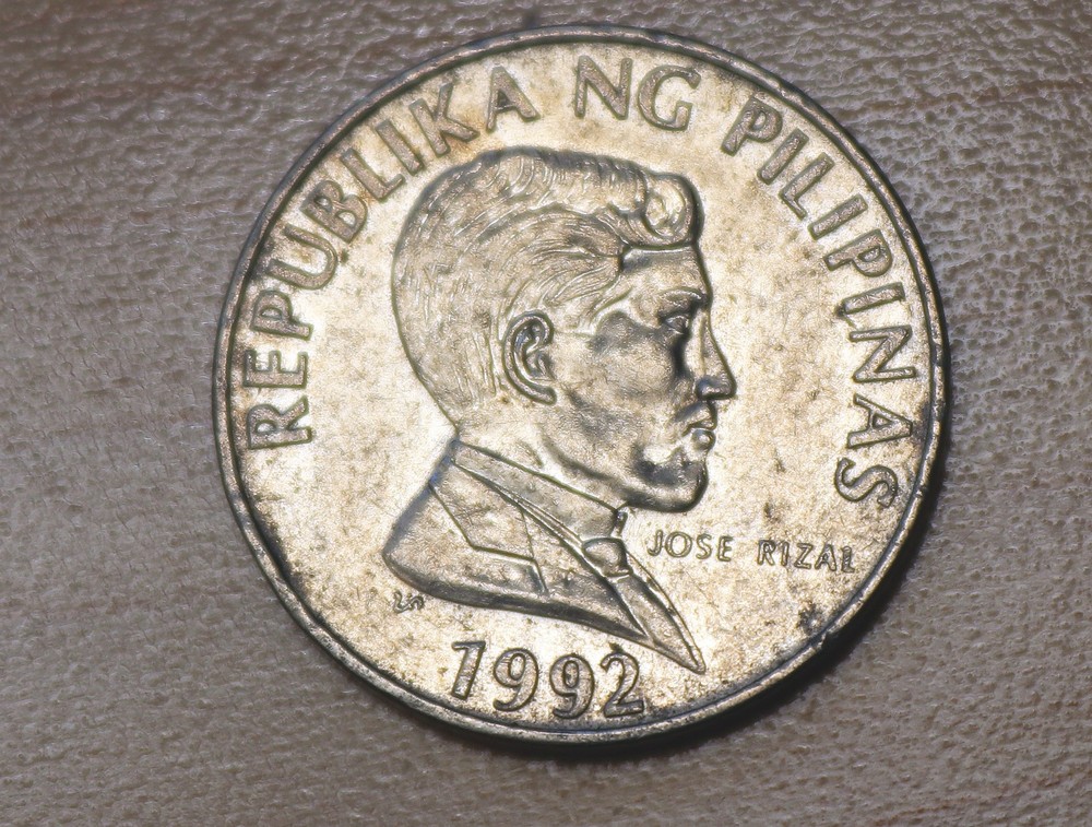 1992 Philippines 1 Piso Mindoro Dwarf Buffalo