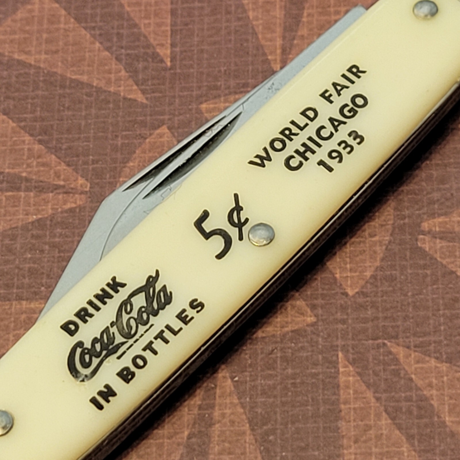 COCA COLA COKE Advertising Knife Made In USA 2 Blade Jack Smooth Handles