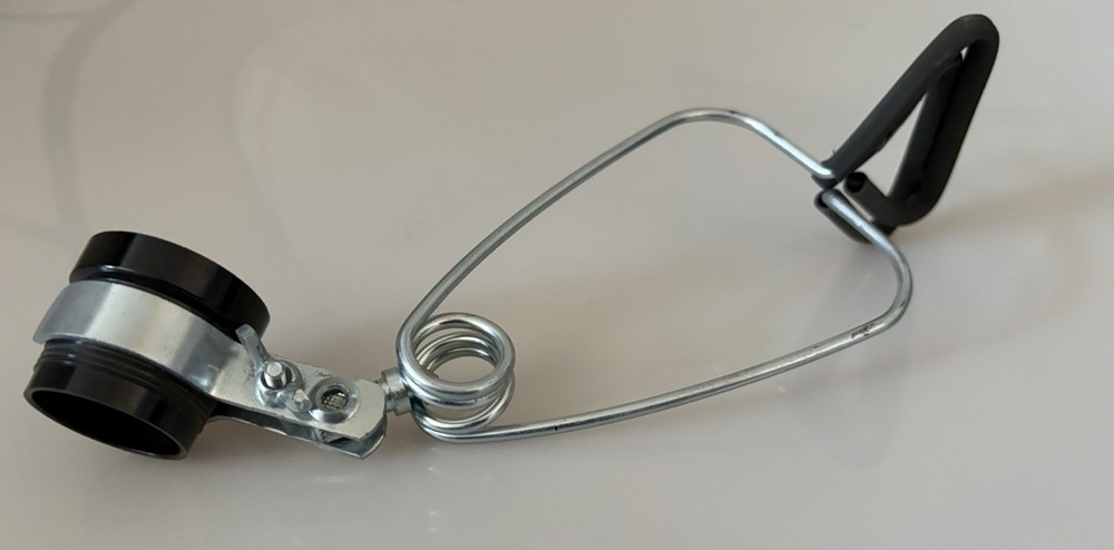 VTG Spring Loaded Multi-Use Portable Lighting Clamp