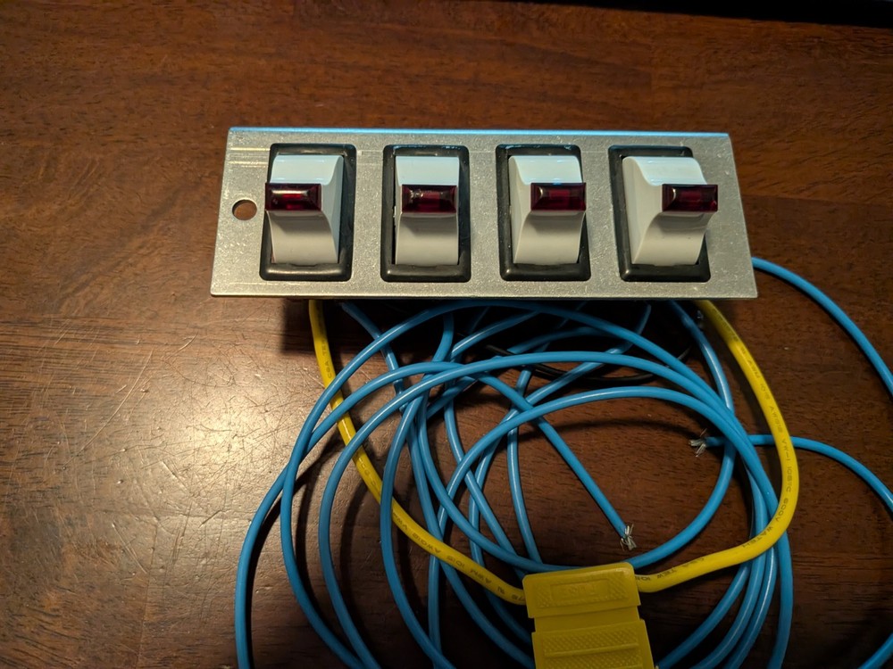 Whelen Heavy Duty 4-Switch Panel