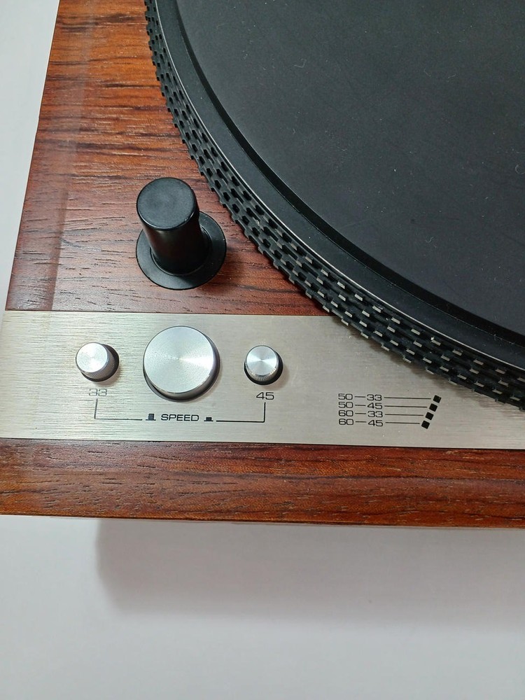 Micro Seiki DD-5 Direct Drive Turntable Record Player Working