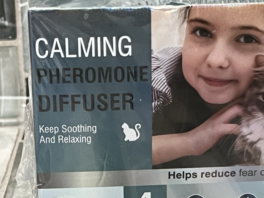 Cat Calming Diffuser 4 in 1 Cat Calming Pheromone Diffuser