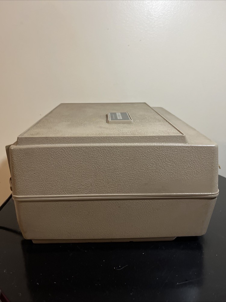 GENERAL ELECTRIC SOLID STATE PORTABLE RECORD PLAYER/TURNTABLE Table Spins As Is