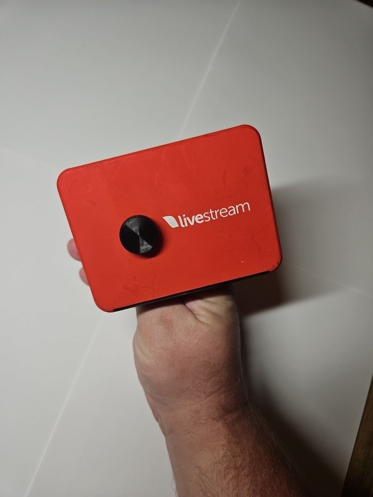 Livestream Broadcaster Pro BCP100