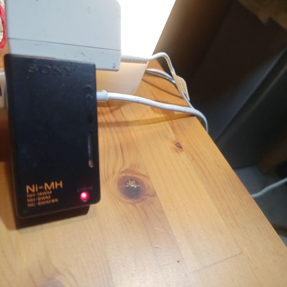Sony MZ-E810SP MD WALKMAN MiniDisc player
