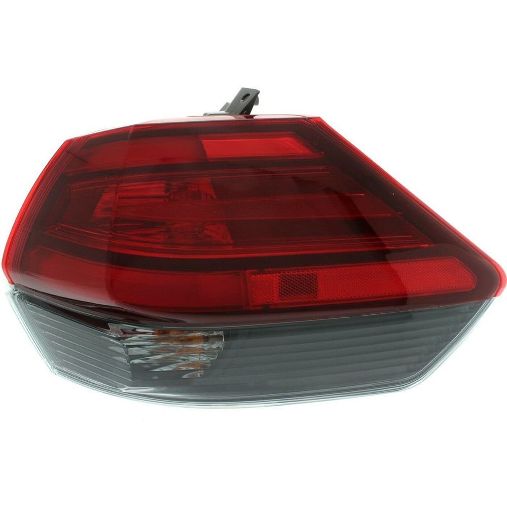 Tail Light Bulb Passenger Side Red Lens for 2017 Rogue 265506FL0A