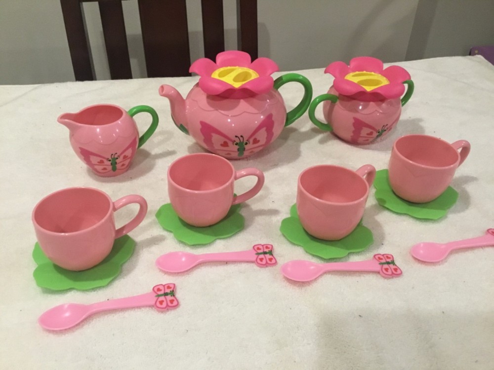 Melissa & Doug Sunny Patch Bella Butterfly Tea Set