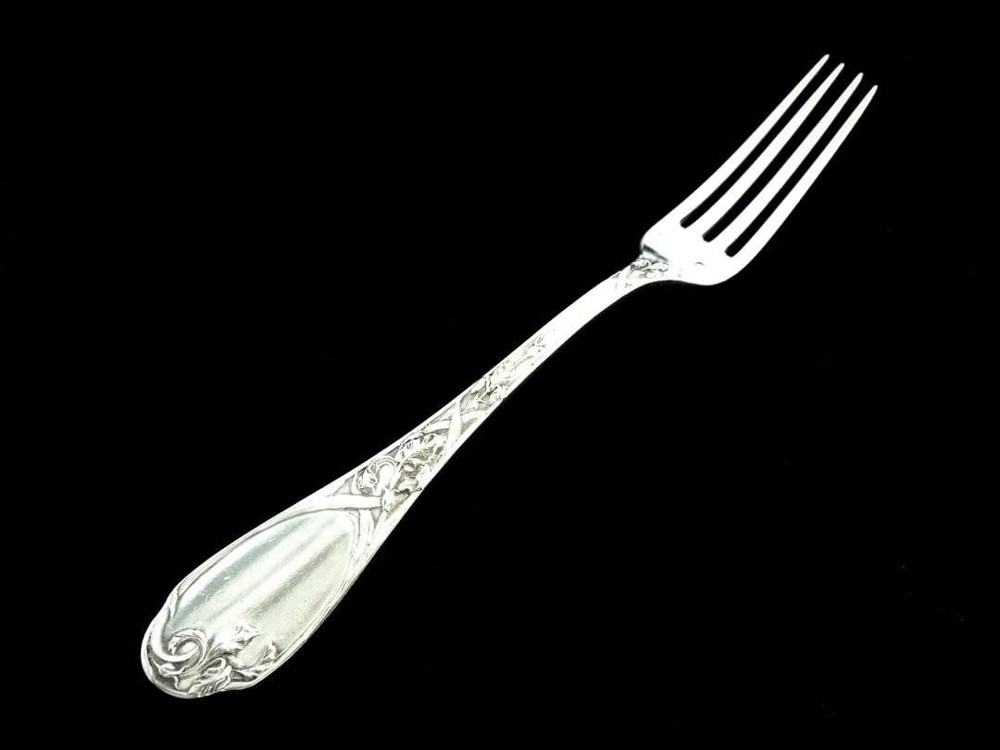 Puyforcat Silver Fork Iris in Pure Silver