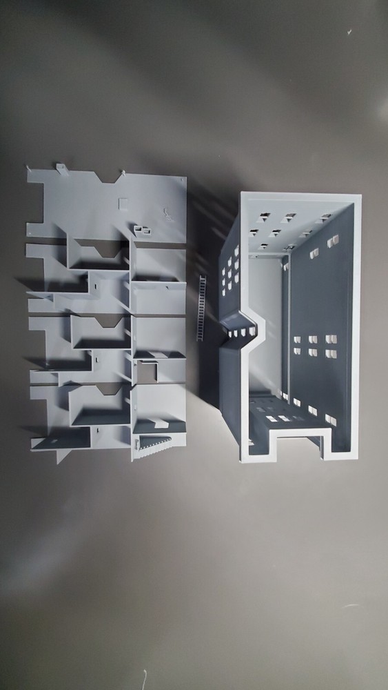 N Scale Building Brownstone