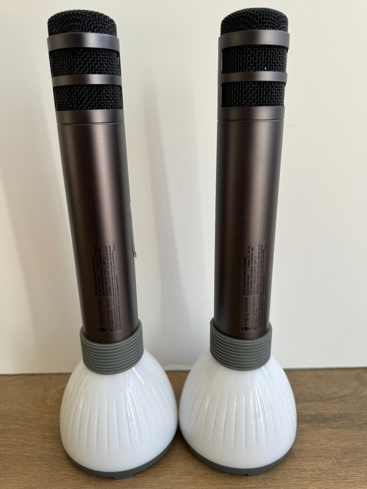 Singing Machine Duet Karaoke Microphones 2-Pack Bluetooth Speakers SMM498 EUC