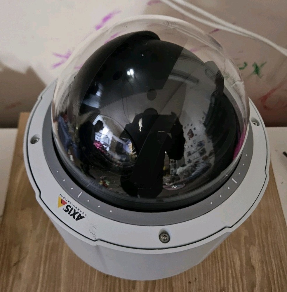 AXIS Ip Camera Q6045  PTZ