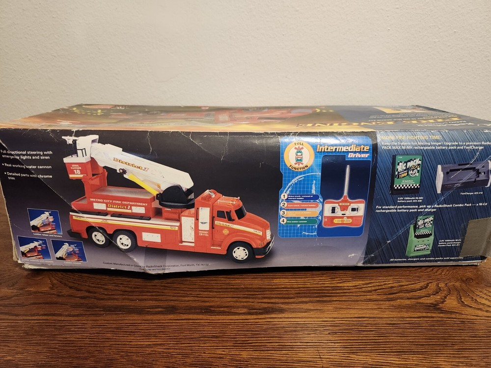 Radio Shack Fire Engine Remote Control Fire Truck RC Complete Battery + Charger