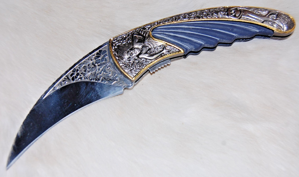 Beautiful Custom Karambit Liner Lock Folding Knife.
