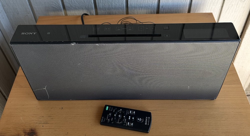 Sony CMT-X5CD CD Player/Bluetooth Wireless Personal Audio System CD NOT WORKING