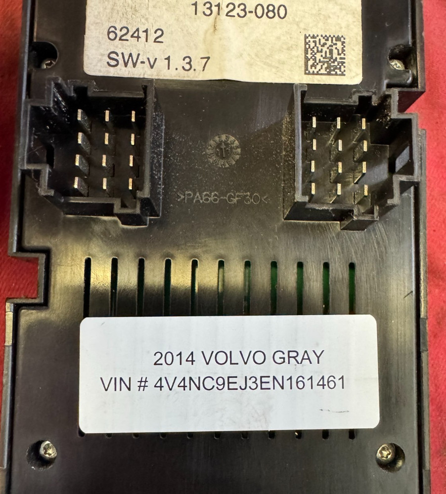 2014 Volvo 21693239 TEMPERATURE CONTROL SWITCH, SLEEPER , ALARM CLOCK, MENU